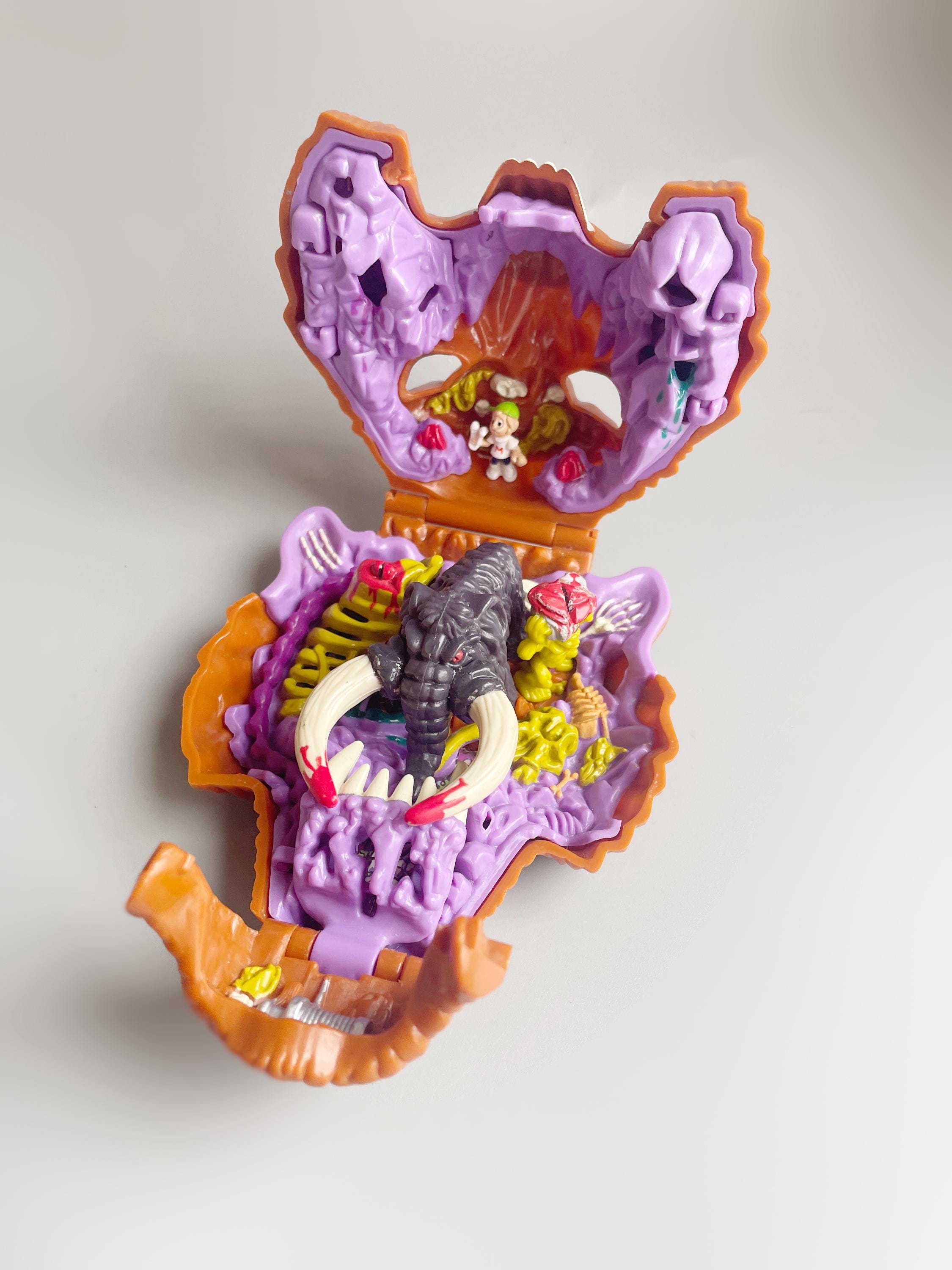Mighty Max Grapples With Battle Cat / Hellcat Play Set, Vintage