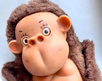 大きなプラスチック製の顔のゴリラのぬいぐるみ、ヴィンテージの