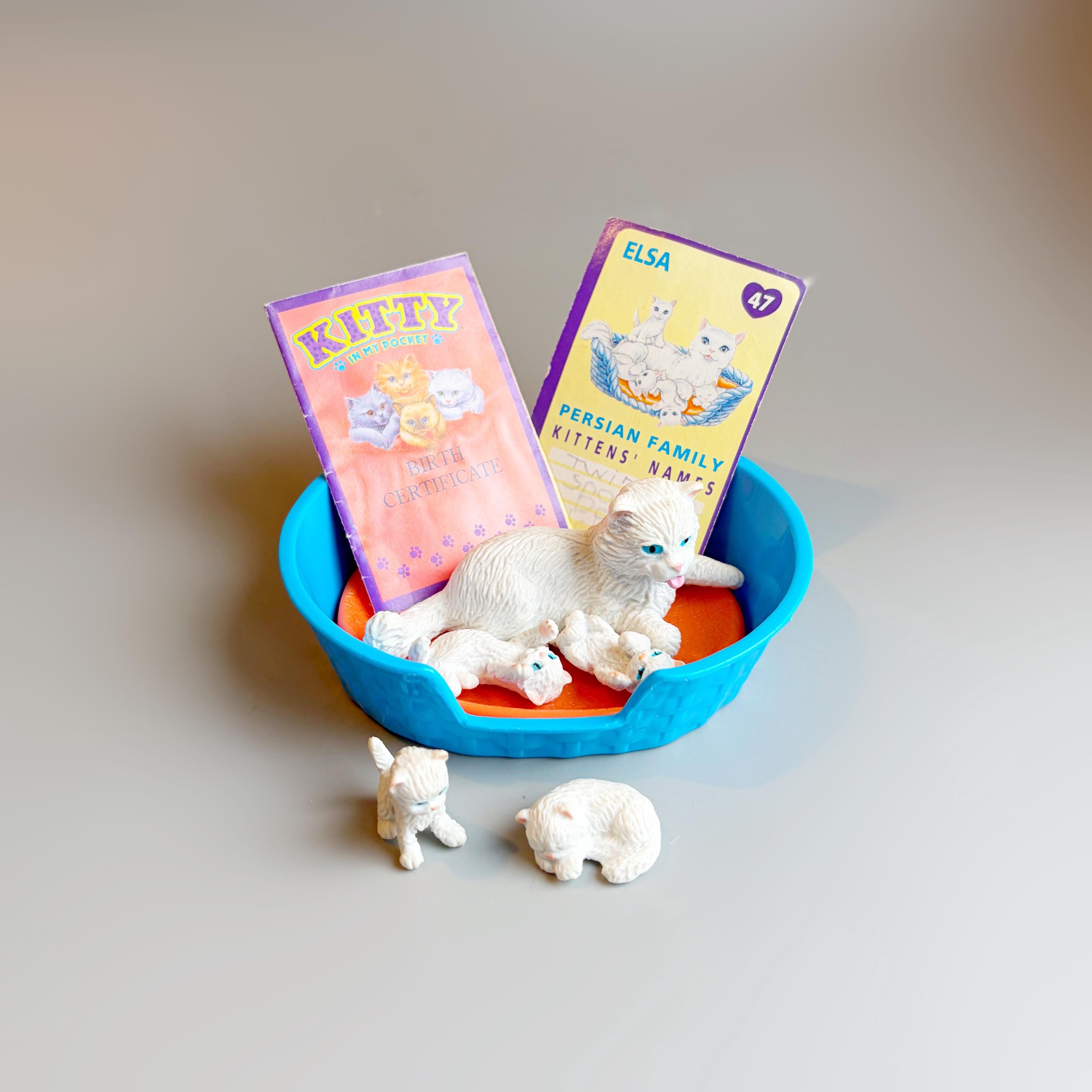 Kitty in My Pocket Persian Cat Family 47 Elsa & Kittens, 90's MEG