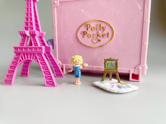 キャラクターグッズ polly pocket  polly in paris Polly Pocket Polly in Paris Suitcase, 90s Polly Pocket