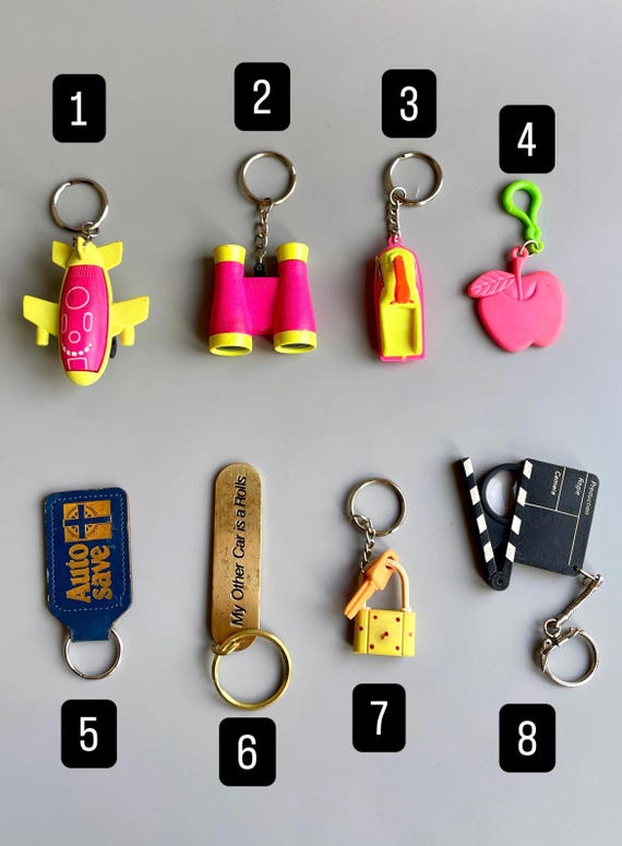 90's Keychains, CHOOSE YOUR OWN, Nostalgic Keyrings, Souvenir