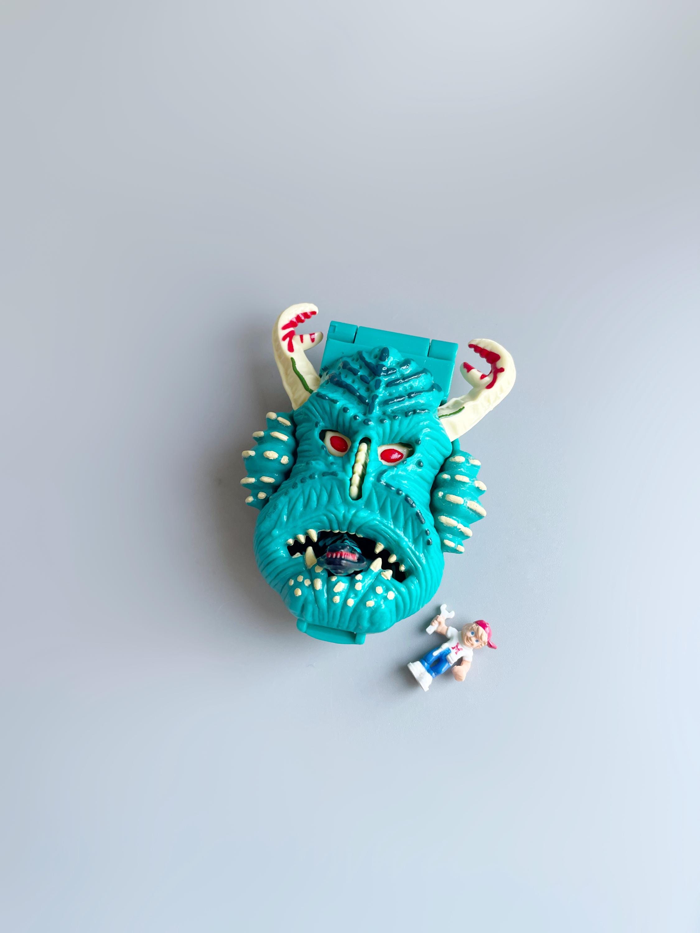 Mighty Max Pulverizes Sea Squirm Horror Head, Mighty Max Sea