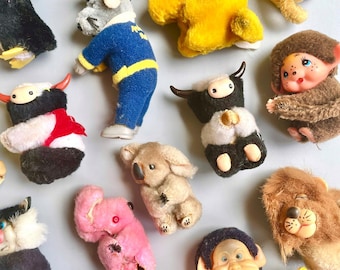 Vintage Clip On Hugger Gripper Toys- CHOOSE YOUR OWN-80s Retro Curtain Clip Toys, Monchhichi, Garfield, Snoopy