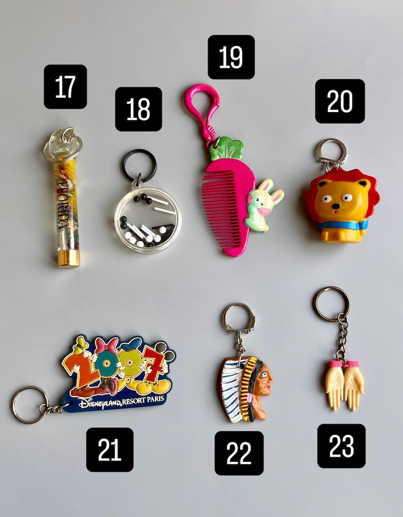 90’s Keychains, CHOOSE YOUR OWN, Nostalgic Keyrings, Souvenir Keychains ...