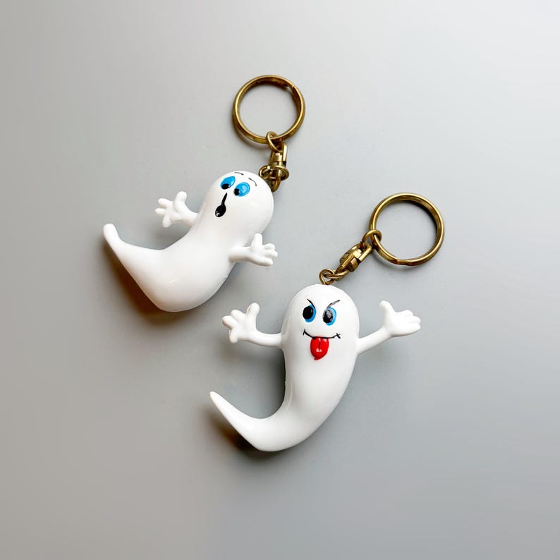 90’s Ghost Keychains- CHOOSE YOUR OWN- Nostalgic 90's Spooky Ghost ...