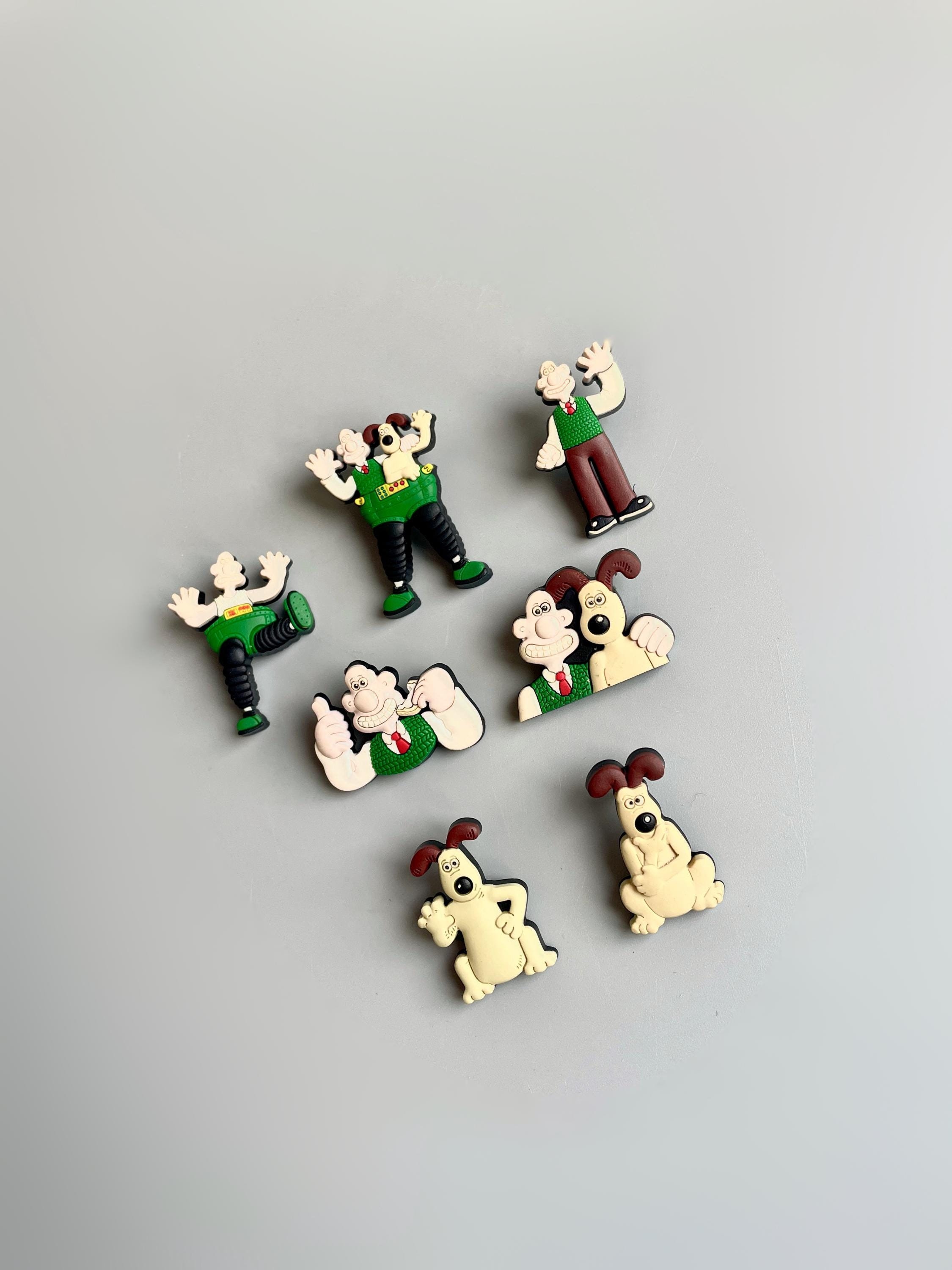 Wallace & Gromit Abzeichen, WÄHLEN SIE IHRE EIGENEN, Wallace und Gromit Charity Pin Abzeichen, Aardman Animation Vintage Rubber Pins