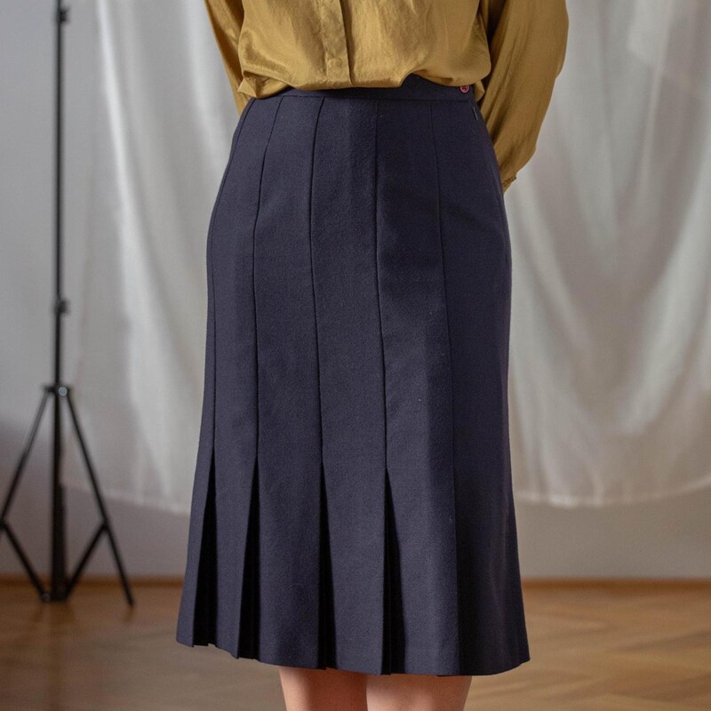 Metro - Wool Pleated Skirt