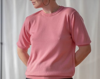 Vintage Pure Wool Sweater in Dusty Pink for Women | Size L | Minimal Short Sleeve Crew Neck Jumper. Basic Fine Knit T Shirt Top NVS934