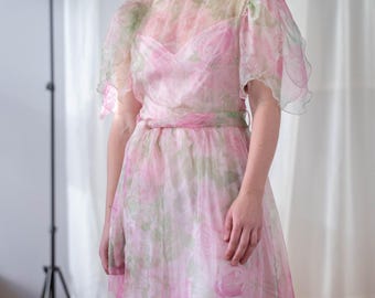 Vintage Vera Mont Floral Maxi Dress in Light Pink with Large Rose Pattern for Women | Size M | 1980s Layered Wedding Guest Dress