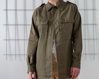 Kurtka wojskowa w kolorze khaki w stylu vintage – bawełniana koszula wierzchnia, rozmiar S