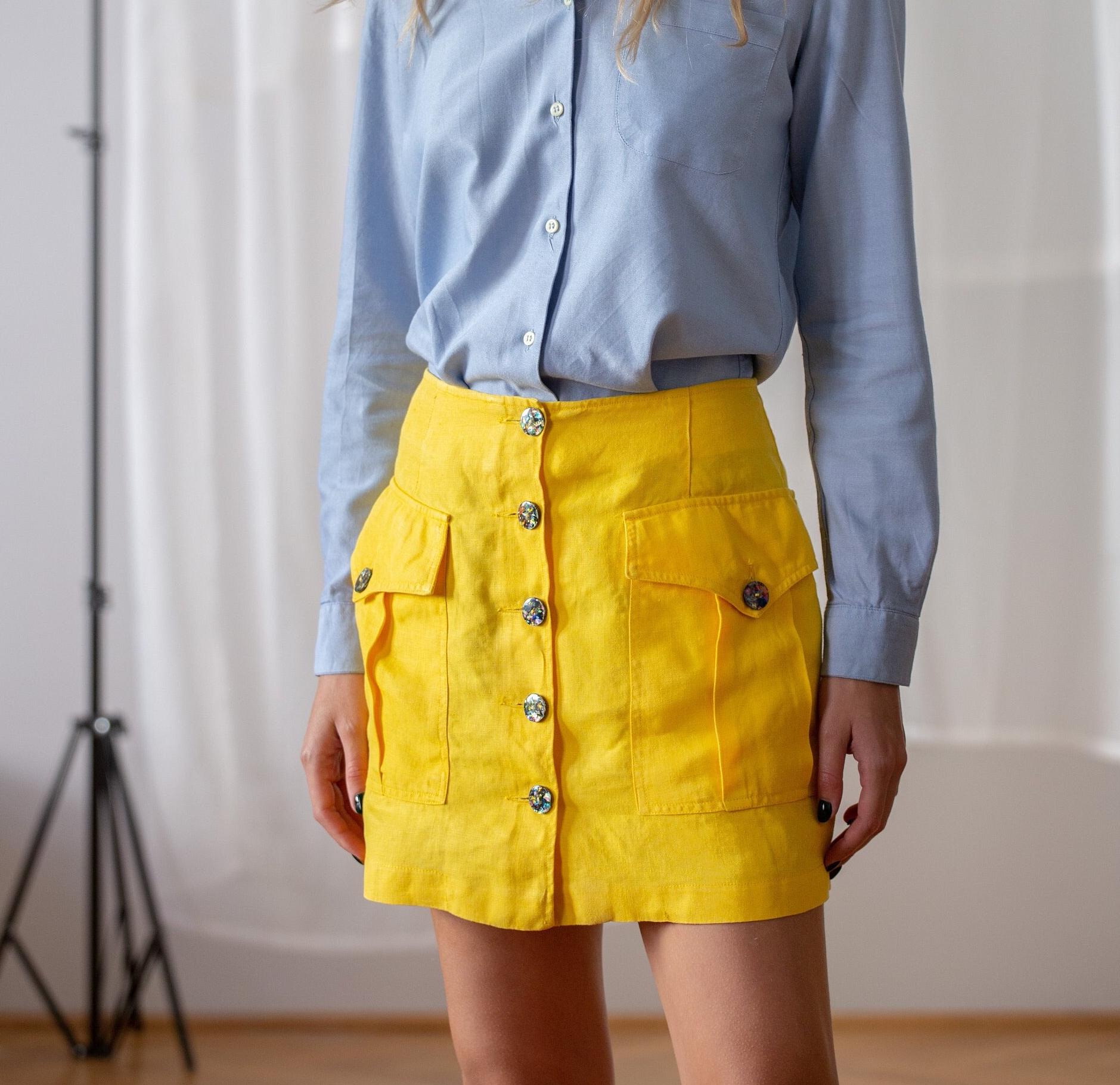 Vintage Bazar de Christian Lacroix Skirt in Bright Golden Yellow for Women | Size XS | 100% Linen Buttoned Miniskirt with Pockets NVS784