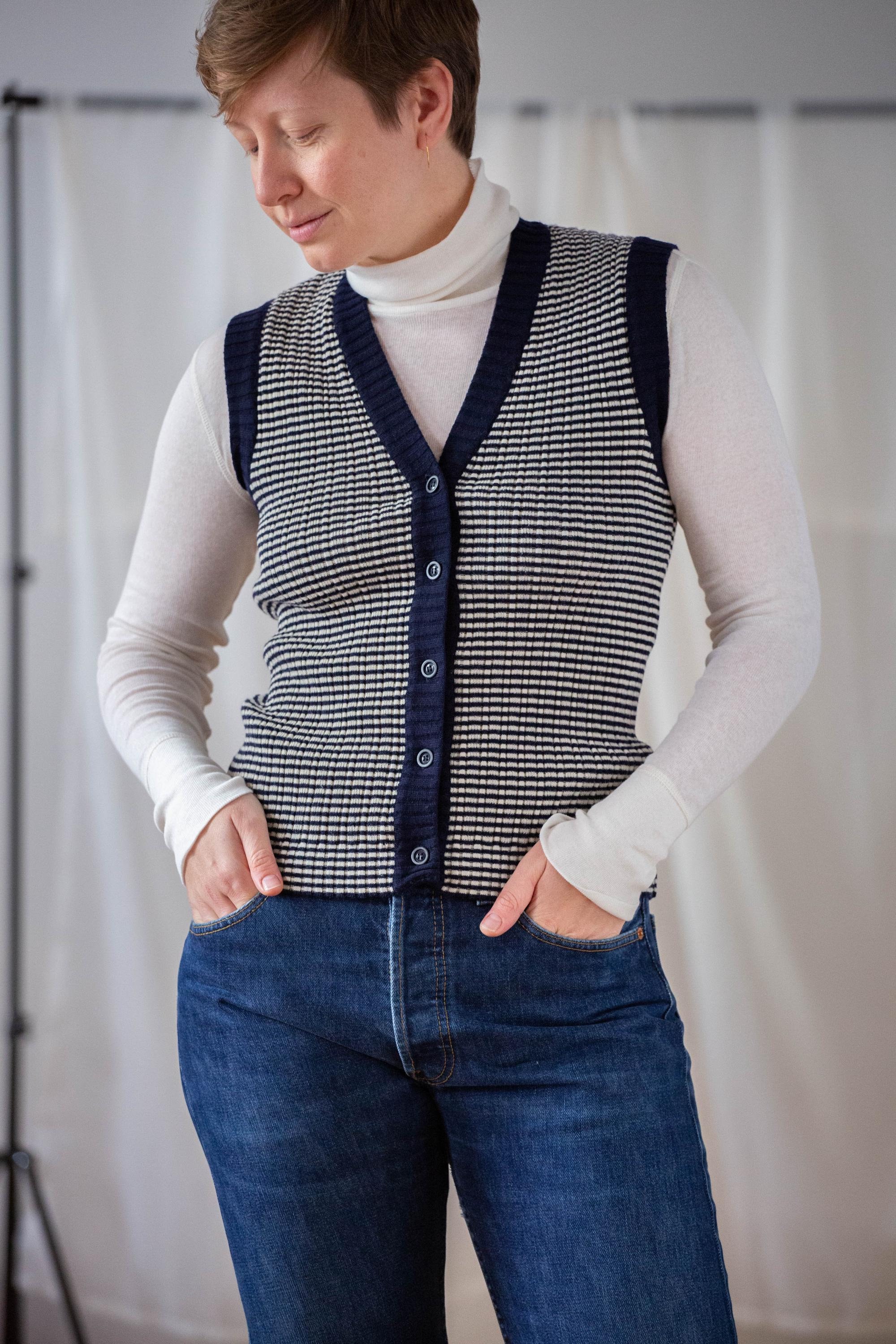 Gilet Da Donna In Maglione A Righe – Scollo A V, Senza Maniche, Bottoni, Taglio Ampio, Perfetto Per Autunno/inverno