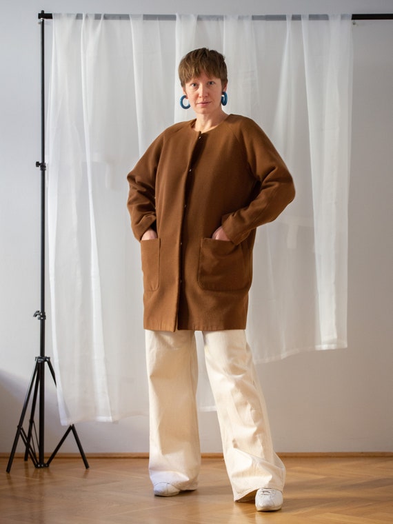 Vintage Soft Wool Coat in Light Brown for Women |… - image 5