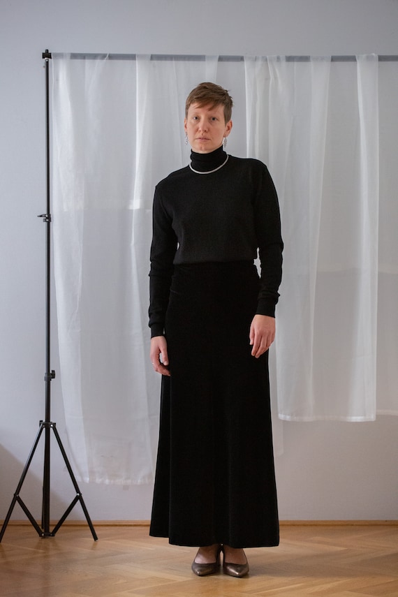 Vintage Velvet Maxi Skirt in Black for Women Size S Flared Long Floor Length Simple Cotton Skirt. Festive Clothes. Occasionwear NVS927