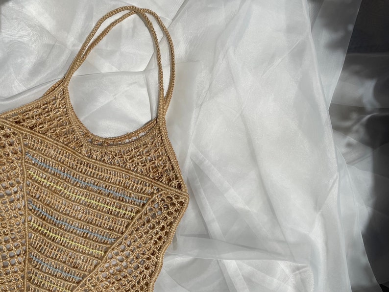 Vintage 1970s Natural Straw Market Bag with Short Handle Medium Size Open Weave Net Tote Bag in Beige. Accessories for Women NVS717 image 2