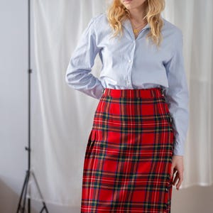 Scottish Vintage Tartan Wool Kilt: Plaid Midi Wrap Skirt in Red for Women (size XS-S), Tailored in Scotland image 9