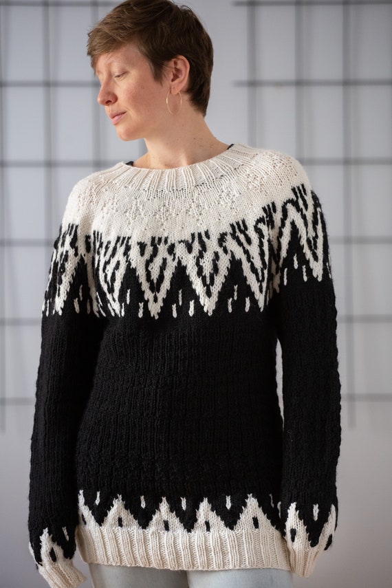 Vintage Wool Knit Fair Isle Sweater in Black & Wh… - image 10