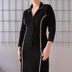 Vintage Pure Wool Knit Dress in Black for Women | Size M | 3/4 Sleeves Knitted Collared Midi Dress with Contrast Trim. Fall Winter NVS1084