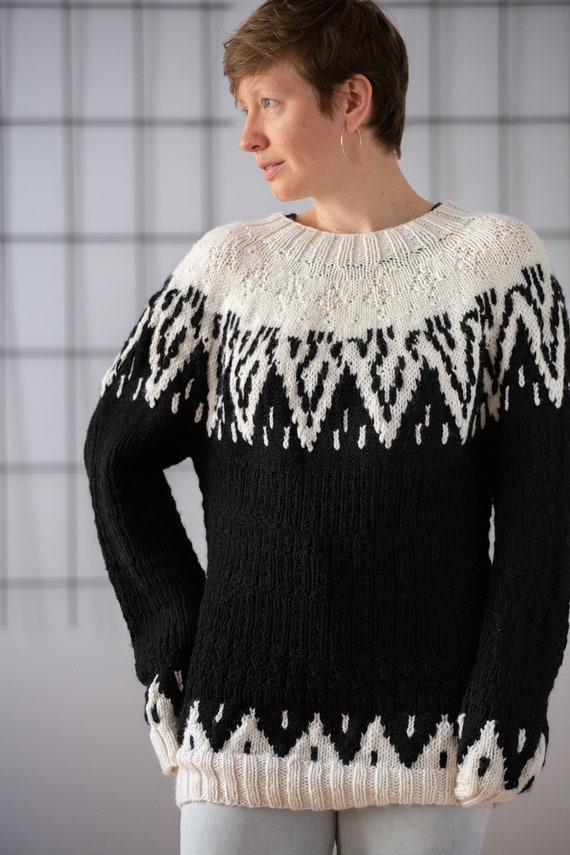 Vintage Wool Knit Fair Isle Sweater in Black & Wh… - image 9