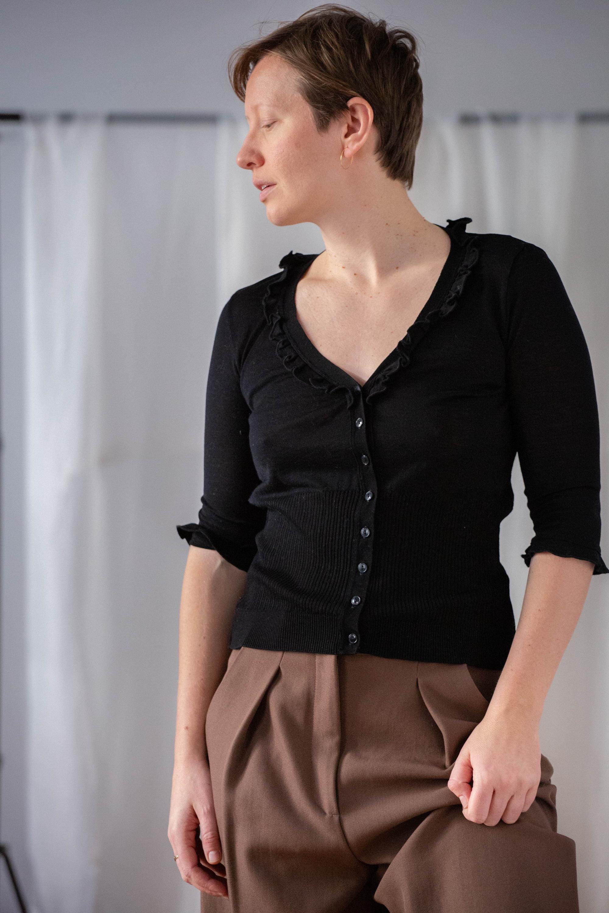 French Vintage Cotton Cardigan Top in Black for Women | Size S - M | Fine Knit Half Sleeve V Neck Buttoned Sweater. Made in France NVS1548