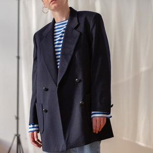 Vintage Tailored Wool Cashmere Blazer in Navy Blue for Women | Size M | Structured Oversized Double Breasted Minimal Jacket NVS953