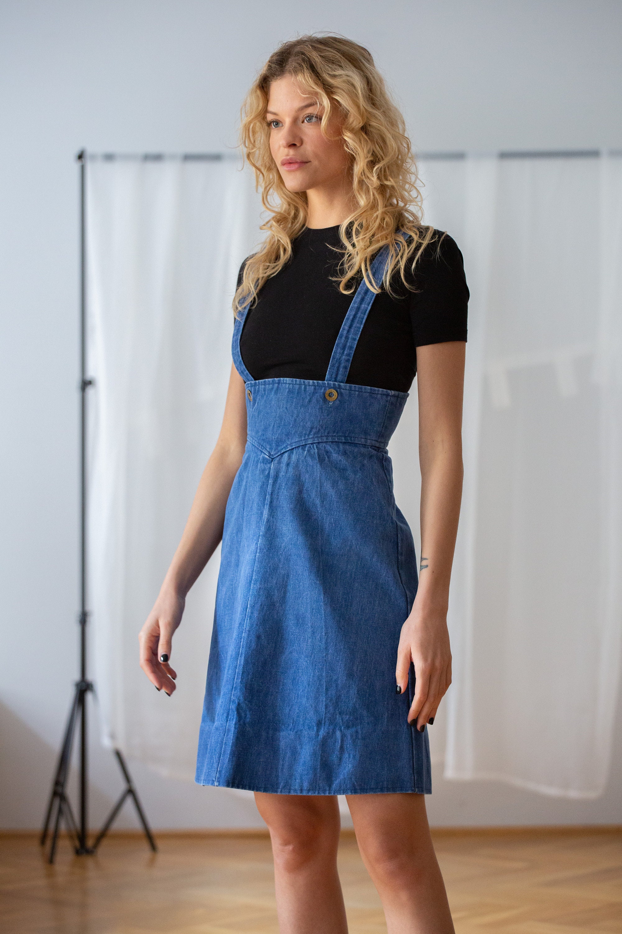 Vintage Denim Pinafore Mini Dress: Blue Cotton A-line Apron
