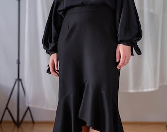 Vintage Italian Wool Trumpet Skirt - Black Midi Skirt, Size L