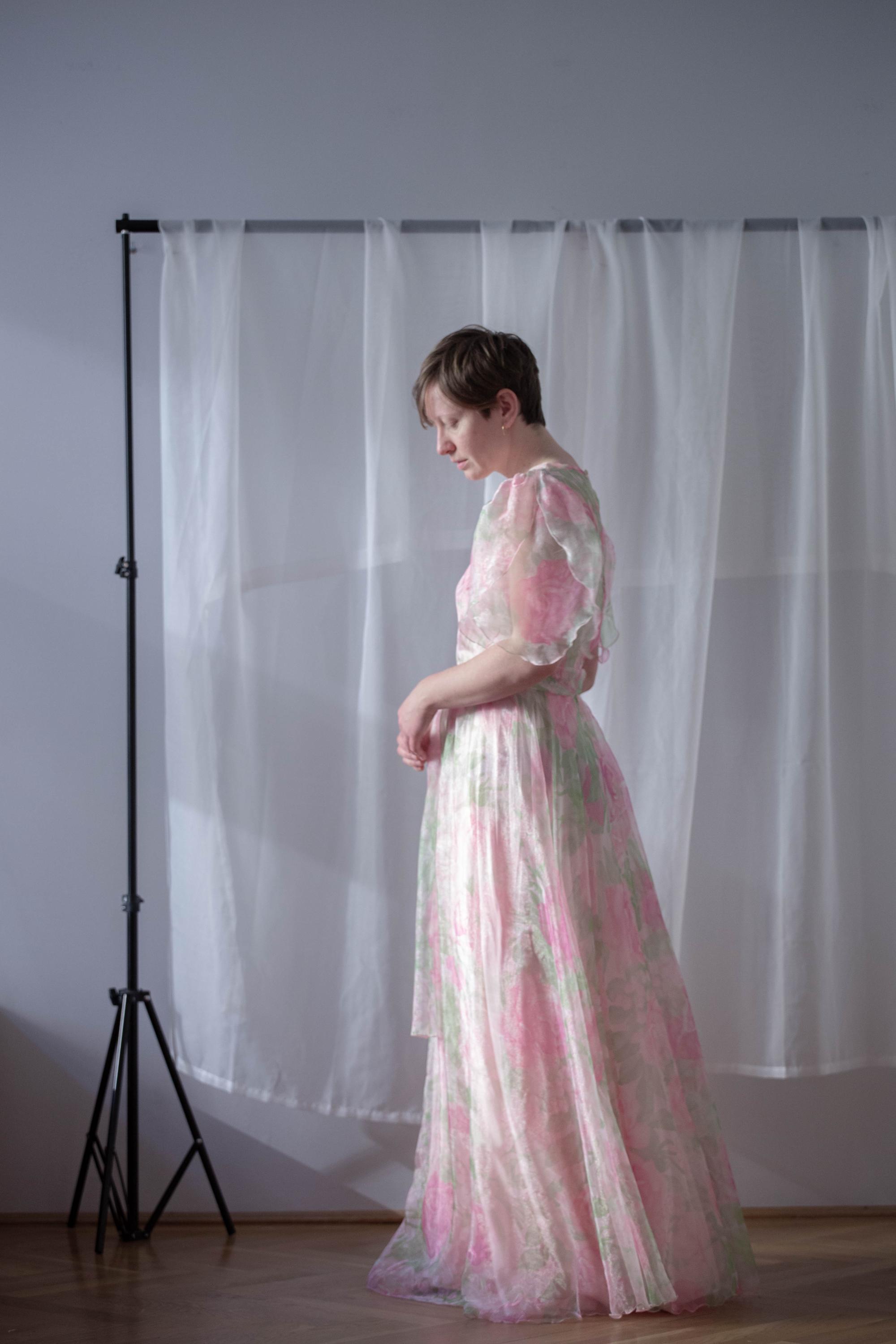 Vintage Vera Mont Floral Maxi Dress in Light Pink With Large Rose 
