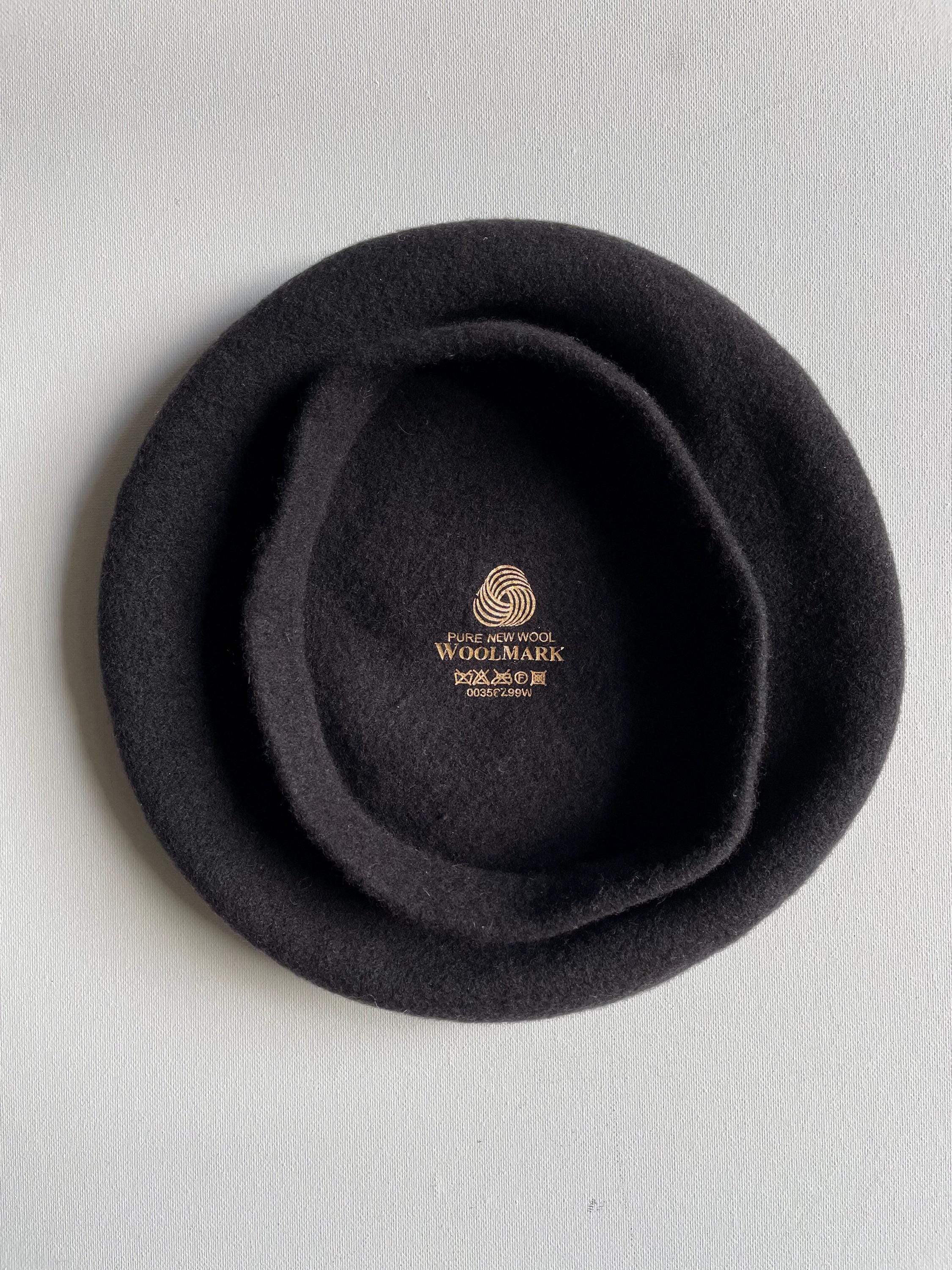 Vintage French Beaubasc Pure Wool Beret Hat Black jAc Black Beret 100% Wool French Parisian Hat at Amazon  main image 2