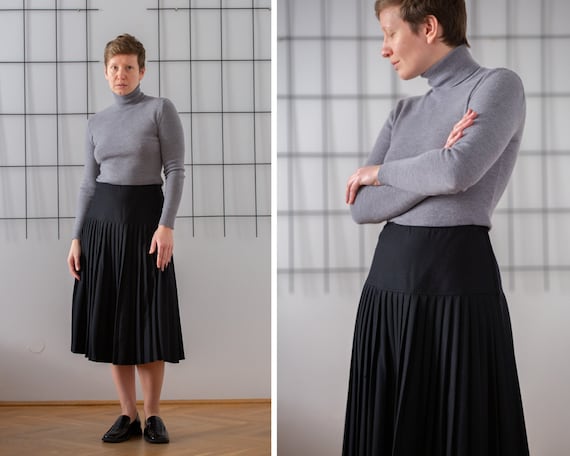 Spanish Vintage Pure Wool Pleated Midi Skirt in Black for Women Size L Sharp Pleat High Waist Mid Length Skirt. Made in Spain NVS1028 Etsy Ireland