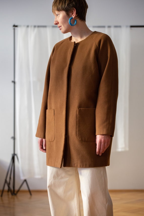 Vintage Soft Wool Coat in Light Brown for Women |… - image 3