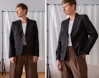 Vintage Laurél Wool Silk Blazer in Black for Women | Size L / EU 40 | Single Breasted Minimal Fitted Tailored Pinstripe Jacket NVS782