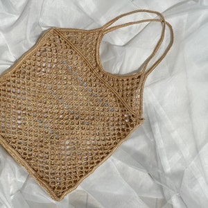 Vintage 1970s Natural Straw Market Bag with Short Handle Medium Size Open Weave Net Tote Bag in Beige. Accessories for Women NVS717 image 5