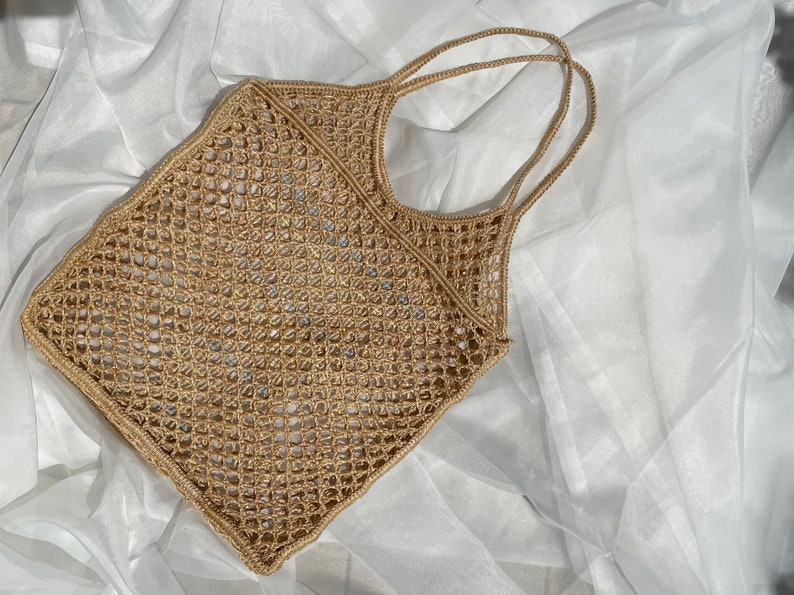 Vintage 1970s Natural Straw Market Bag with Short Handle Medium Size Open Weave Net Tote Bag in Beige. Accessories for Women NVS717 image 5