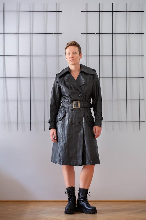 ブラック トレンチコート ベルト付き ヴィンテージブラックレザー
