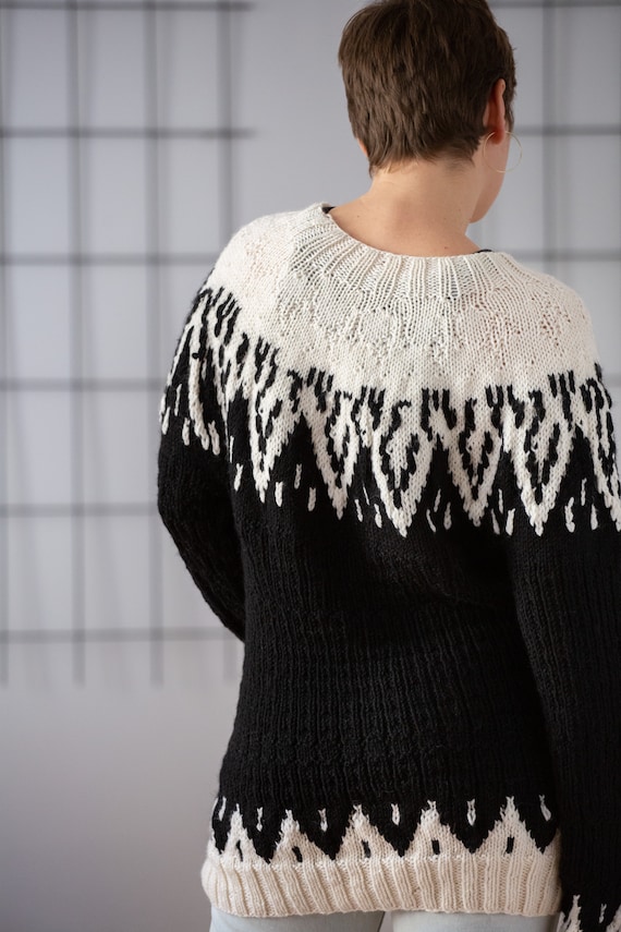 Vintage Wool Knit Fair Isle Sweater in Black & Wh… - image 3