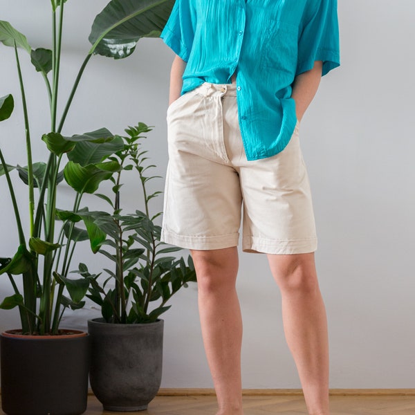 Vintage-Bermudashorts mit hoher Taille in Beige für Damen | Größe S - M | Kurze, plissierte Hose aus 100 % Baumwoll-Canvas. Minimale einfache Kleidung NVS190