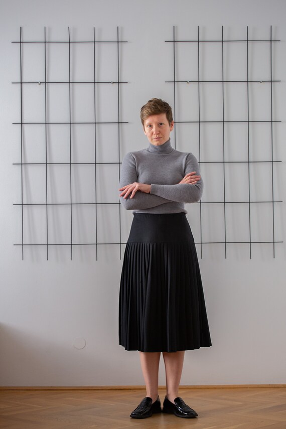 Buy Spanish Vintage Pure Wool Pleated Midi Skirt in Black for Women Size L Sharp Pleat High Waist Mid Length Skirt. Made in Spain NVS1028 Online in India Etsy