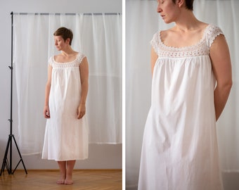 Antique Nightgown with Lace Knit Neckline in White for Women | Size S - M | Old Hungarian Cotton Scoop Neck Monogrammed Midi Dress NVS758