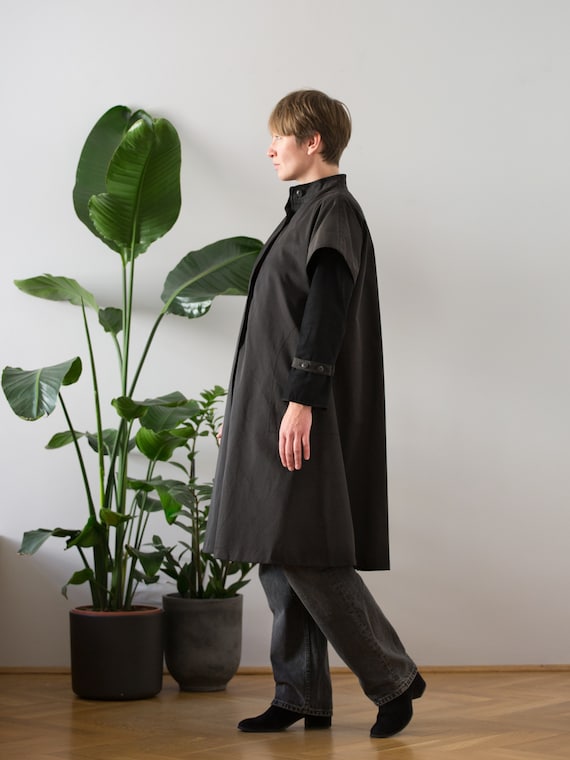 Vintage 1970s Trench Coat with Corduroy Sleeves i… - image 3