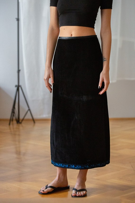 Vintage Black Velvet Midi Skirt With Azure Blue Embroidery for Women Size XS Hem Embroidered Long A Line Maxi Skirt NVS460 Etsy Canada