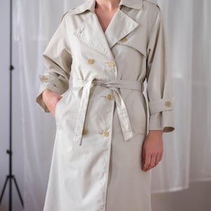 Vintage Midi Trench Coat in Light Ecru for Women | Size XS - S | Double Breasted Buttoned Notch Collar Belted Transitional Jacket NVS1617