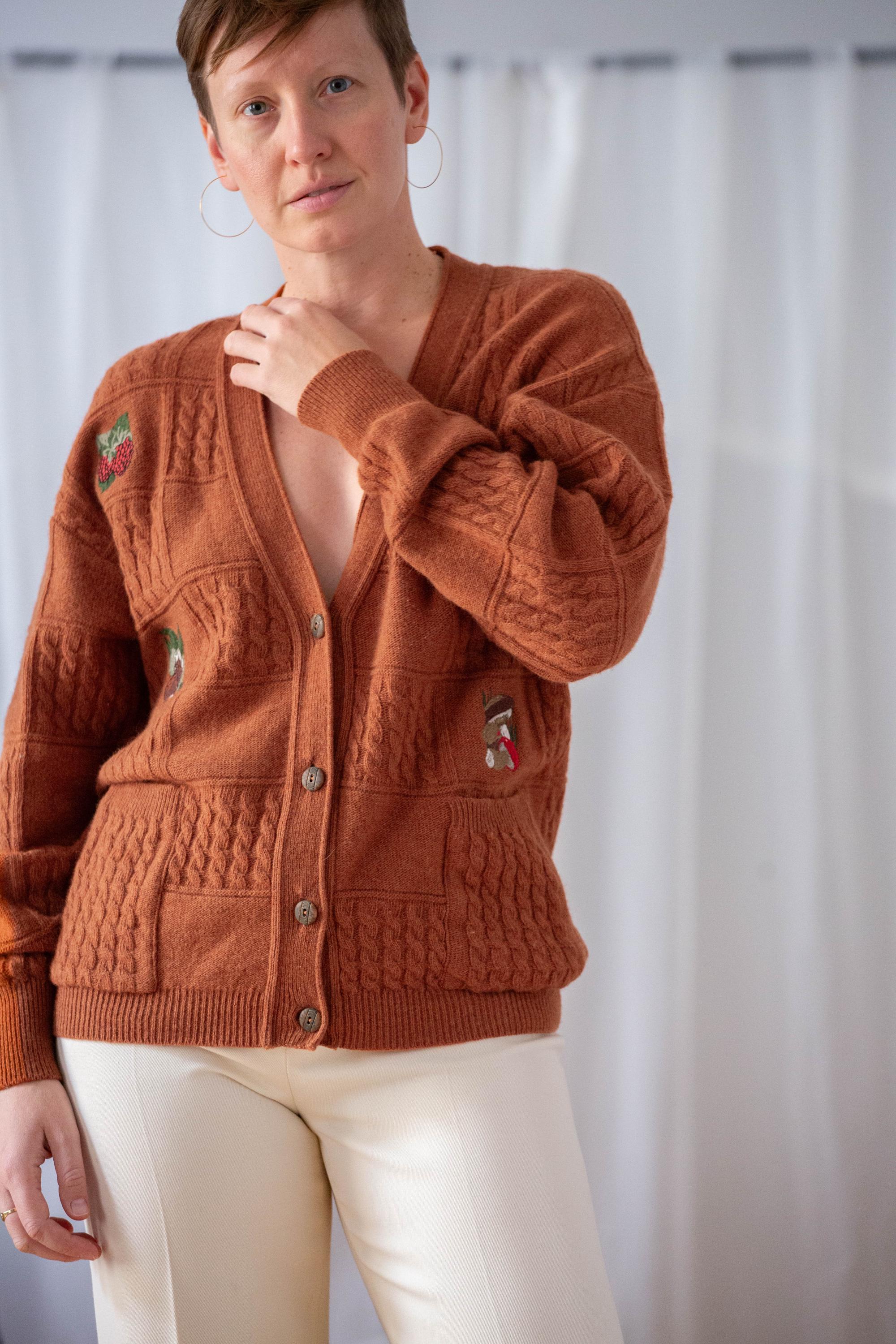 Italian Vintage Lambswool Cardigan: Terracotta Cable Knit, Novelty