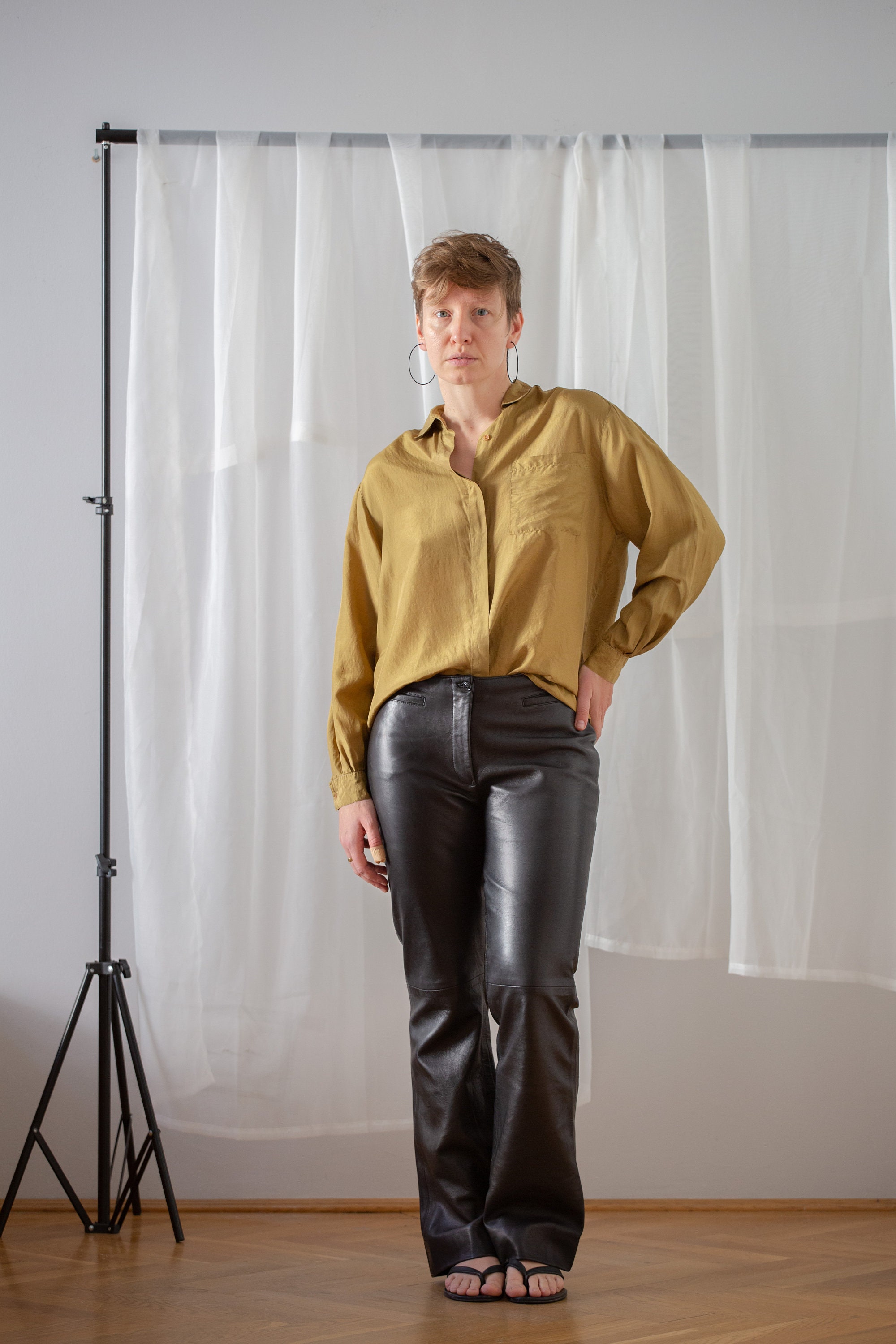 Vintage Genuine Leather Pants in Black for Women | Size M