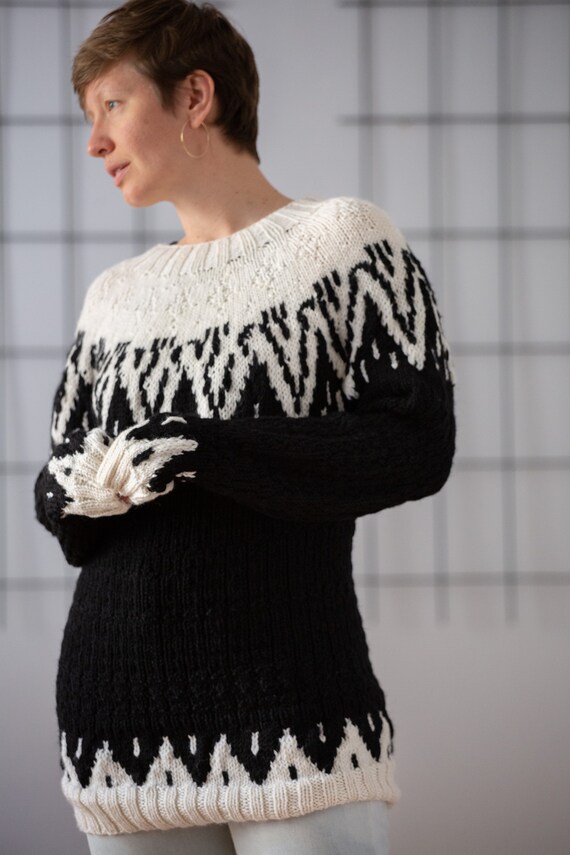 Vintage Wool Knit Fair Isle Sweater in Black & Wh… - image 6