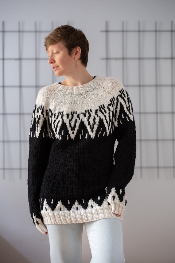 Vintage Wool Knit Fair Isle Sweater in Black & Wh… - image 7