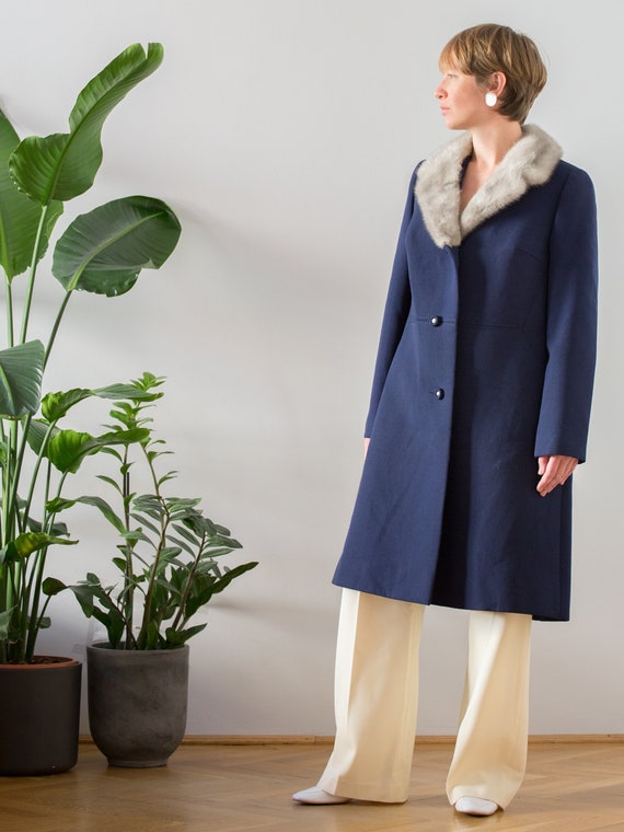 Vintage Real Fur Collar Wool Coat in Navy Blue for Women Size M L