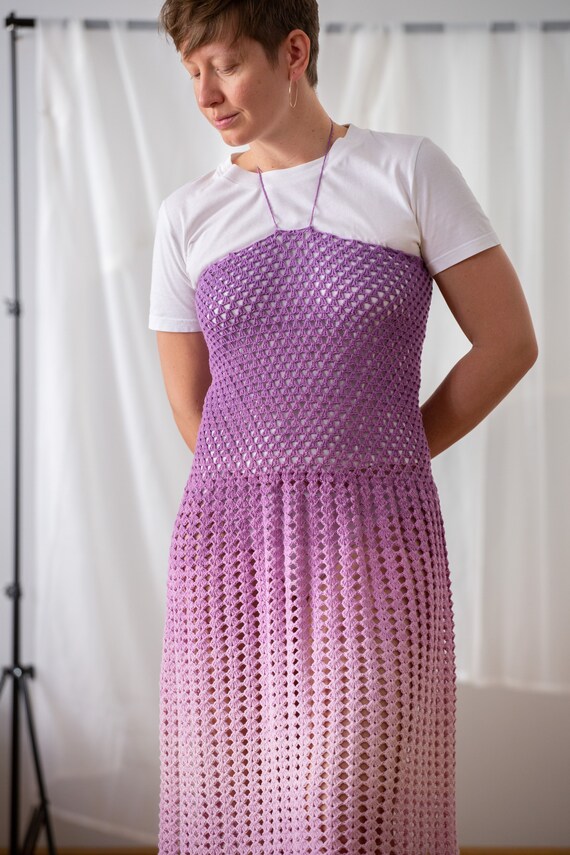 Vintage Hand Crochet Midi Dress in Ombre Lilac fo… - image 10