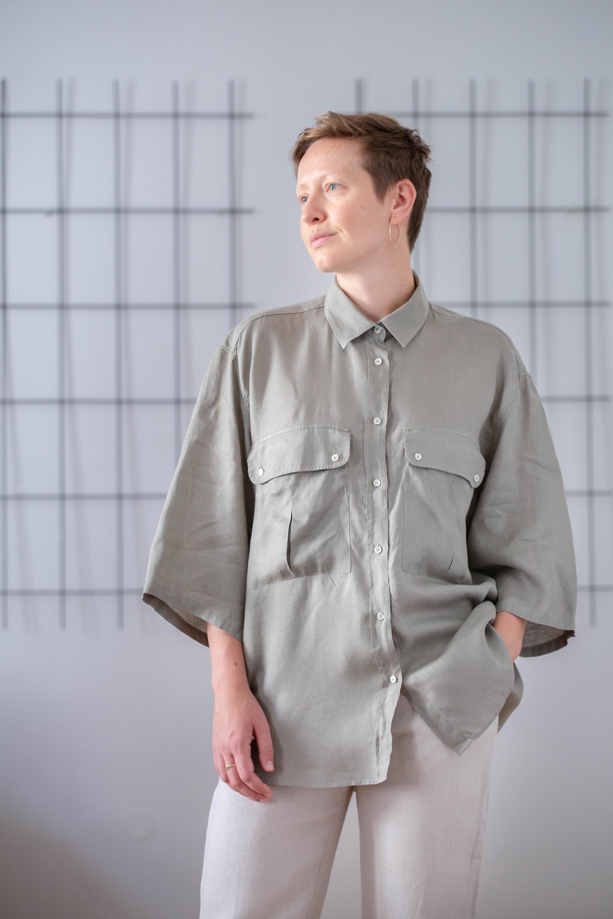 Italian Vintage Linen Safari Shirt in Khaki Green for Women