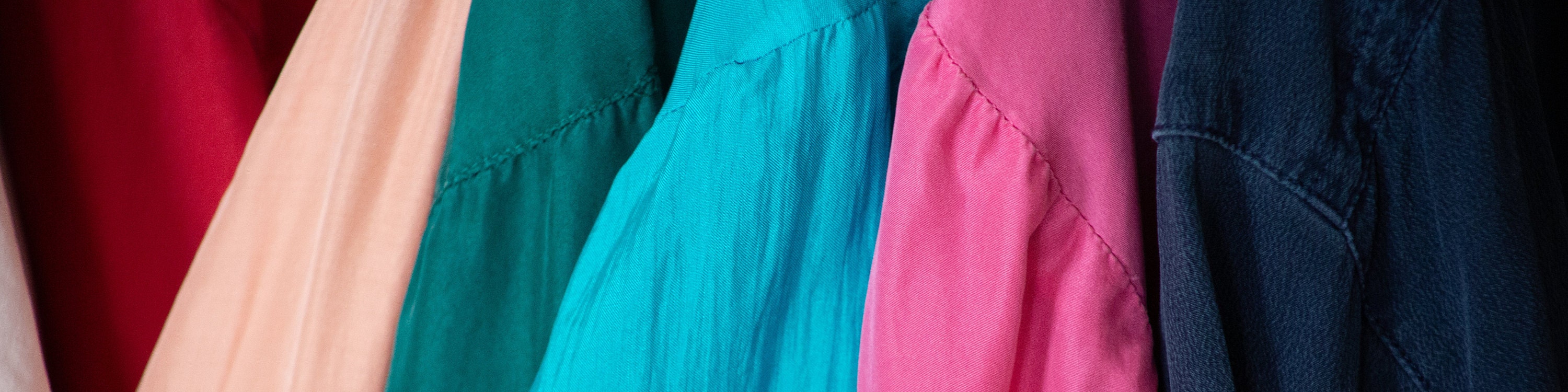 NorasVintageSilkShop - Etsy